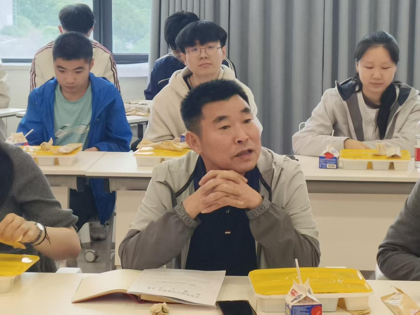 93231e47db846d0894715ccbf2cea118